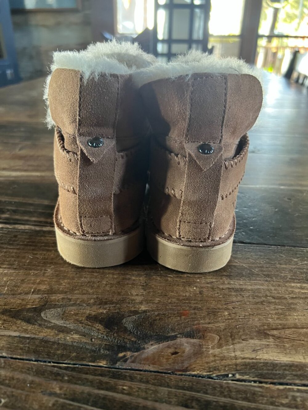 UGG Women's McKay - Picture 2 of 6